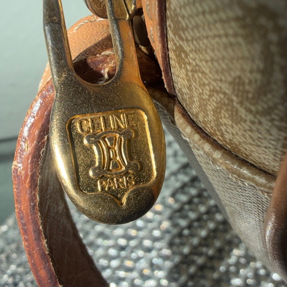 💯Celine Tan and Brown Crossbody Bag vintage with COA - Picture 4 of 13